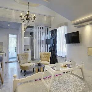 https://apartments-zanetti-2.in-istria.net